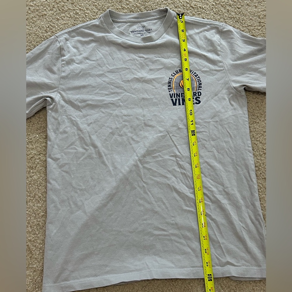 Vineyard Vines XS Graphic T-Shirt - Picture 6 of 7